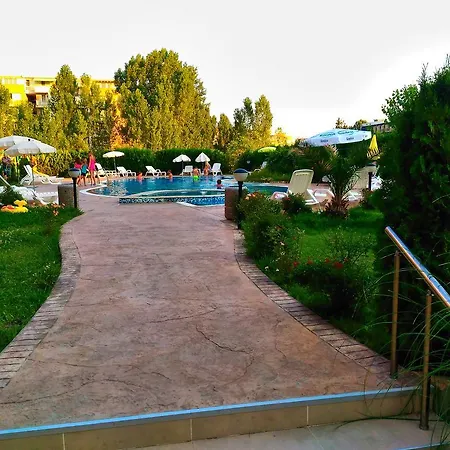 דירה Solnechniy Bereg סאני ביץ'